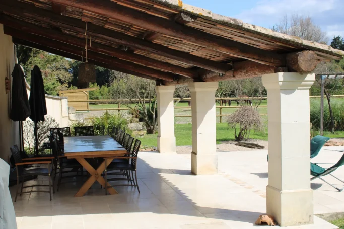 Terrasse avec cuisine d'été